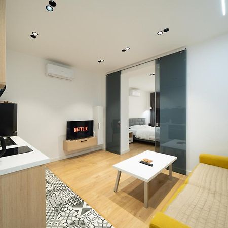 Cosy Urban Central Apartment Tirana Exterior foto
